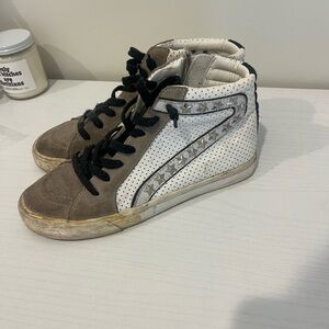 Vintage Havana White and Tan High-Top Sneakers with Suede Accents